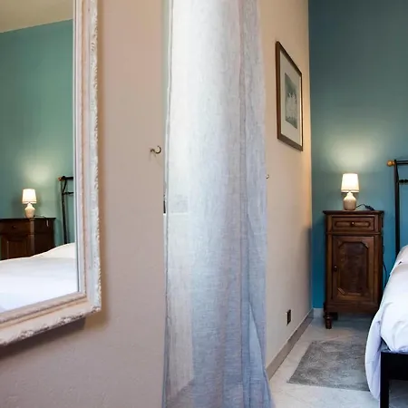 לינה וארוחת בוקר L'aromatario 4*