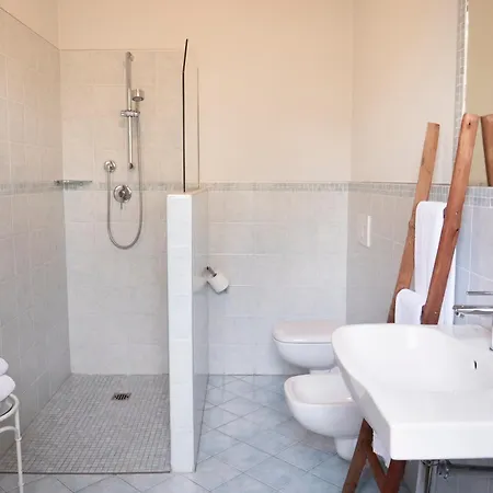 L'aromatario לינה וארוחת בוקר