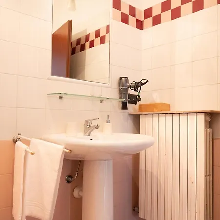 Bed & Breakfast L'aromatario 4*
