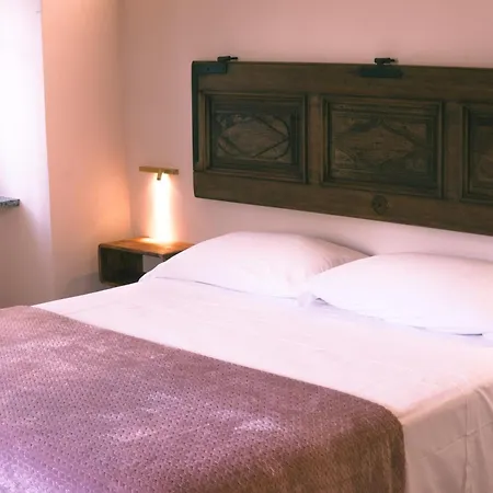 L'aromatario לינה וארוחת בוקר נייבה