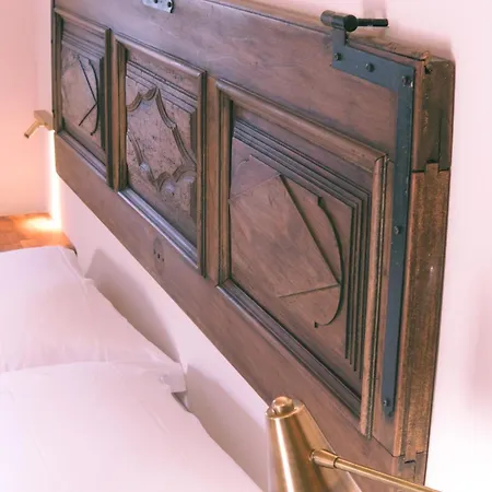 לינה וארוחת בוקר L'aromatario נייבה