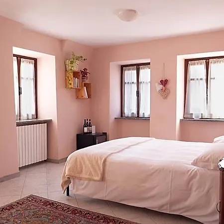 Bed & Breakfast L'aromatario Neive