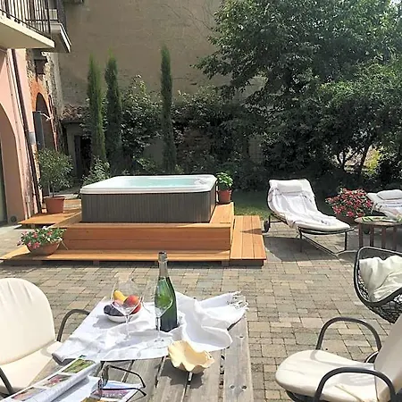 L'aromatario Bed & Breakfast