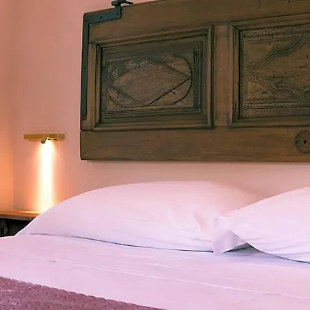Bed & Breakfast L'aromatario 4*