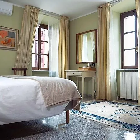 Bed & Breakfast L'aromatario Neive